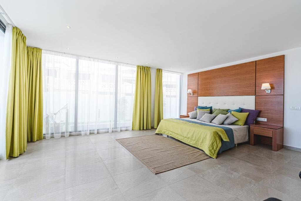 Villa Riviera De 4 Dormitorios Con Piscina. Costa Adeje Dış mekan fotoğraf